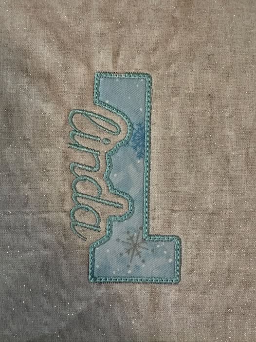 CAPITAL LETTER APPLIQUE WITH NAME ON THE SIDE 4X4